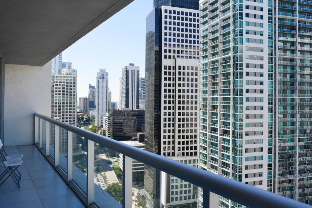 Wonderful 2 Bedroom Apt With Ocean Views At Icon Brickell