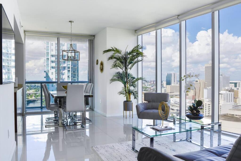 Wonderful 2 Bedroom Apt With Ocean Views At Icon Brickell Apartment
