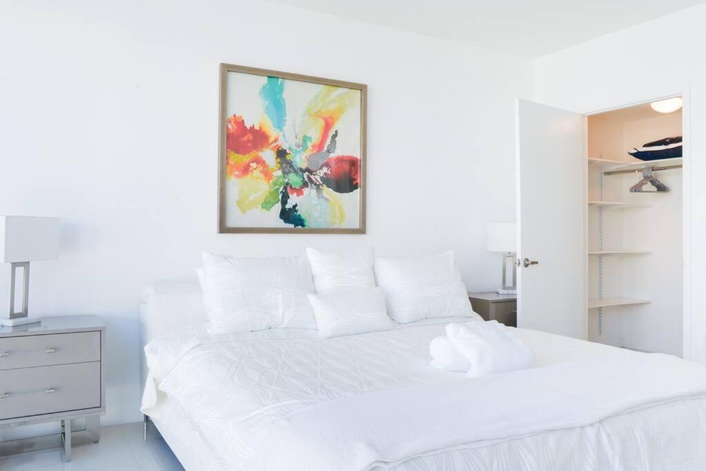 Wonderful 2 Bedroom Apt With Ocean Views At Icon Brickell Apartment Miami
