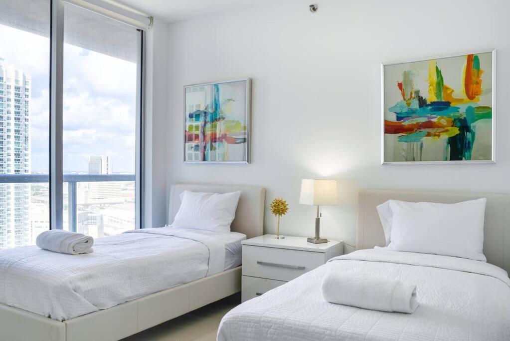 Wonderful 2 Bedroom Apt With Ocean Views At Icon Brickell Apartment