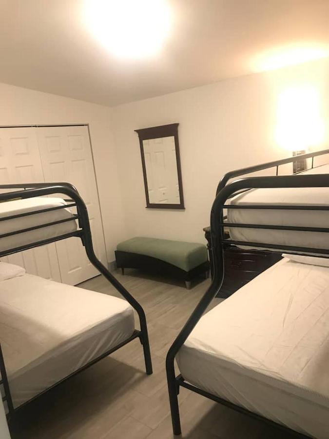 Bekahouse With Parking, Backyard And Laundry *