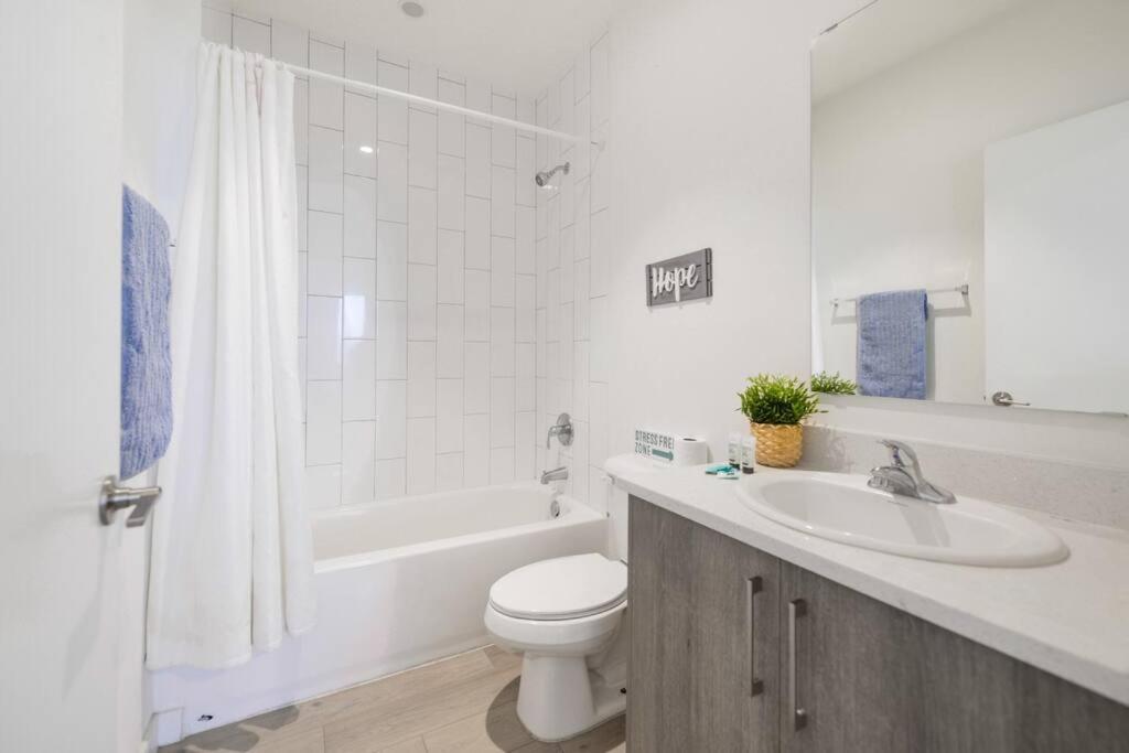 Holiday home Fantastic Townhouse 15minutes From The