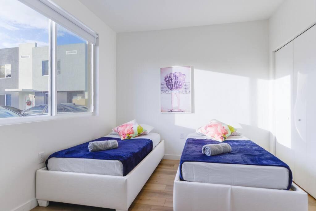 Amazing Town House 15 Min From The Beach Wfree Parking Casa de férias *