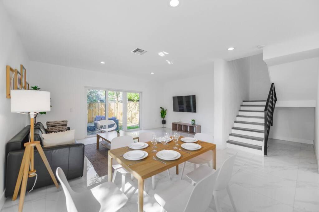 Wonderful 3 Bedrooms House, Spacious&bright Holiday home