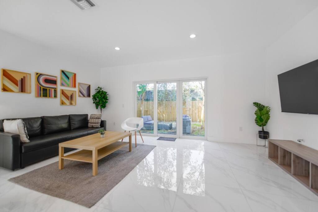 Wonderful 3 Bedrooms House, Spacious&bright * Miami
