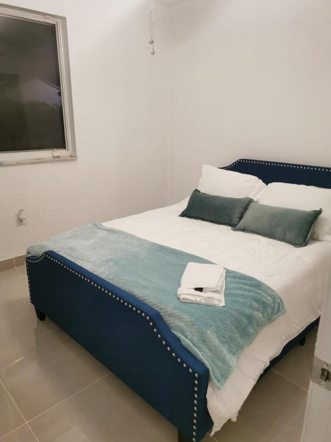 Con Bano Compartido Homestay *
