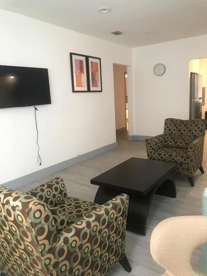 Bekahouse With Parking, Backyard And Laundry Hospedagem domiciliar *