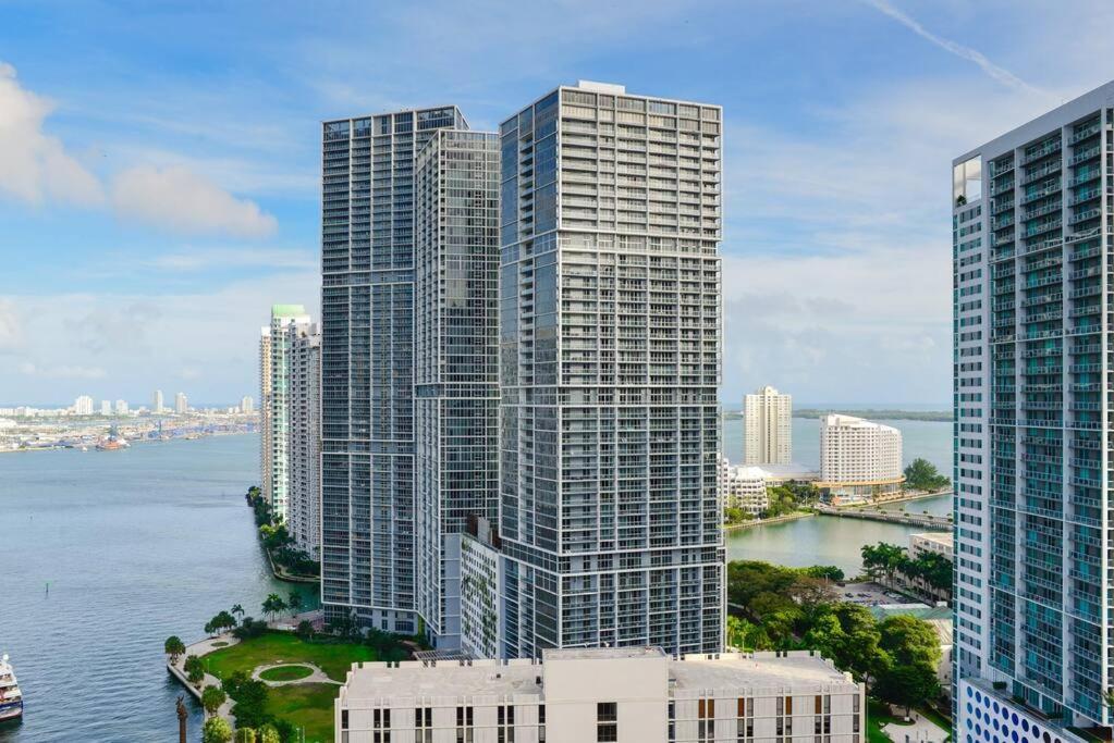 Wonderful 2 Bedroom Apt With Ocean Views At Icon Brickell