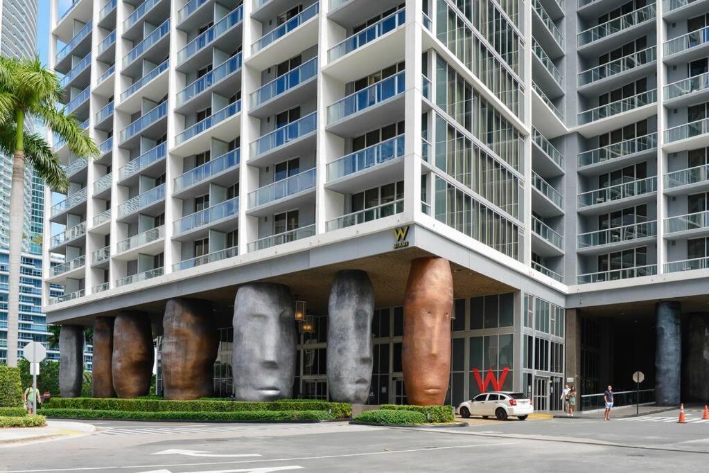 Wonderful 2 Bedroom Apt With Ocean Views At Icon Brickell