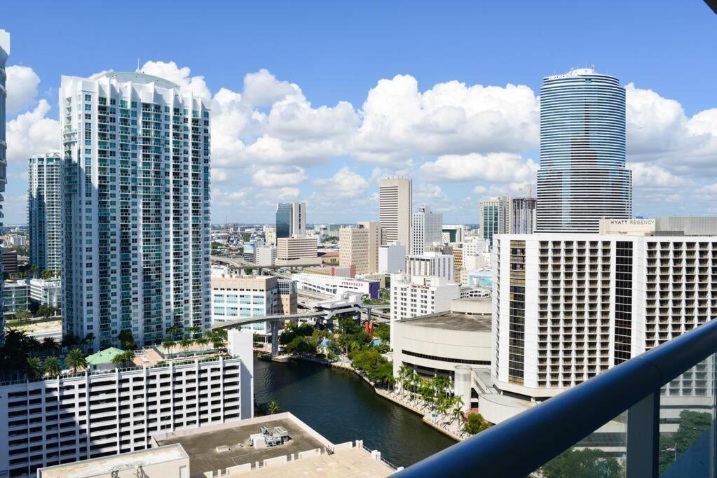 Wonderful 2 Bedroom Apt With Ocean Views At Icon Brickell Apartment *