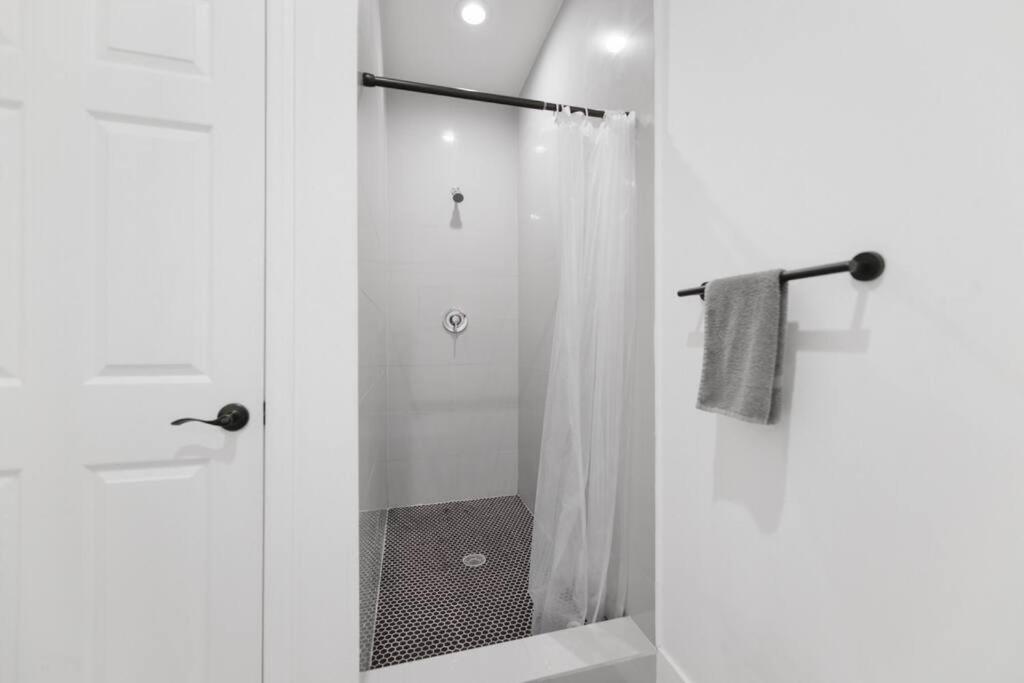 Wonderful 3 Bedrooms House, Spacious&bright * Miami