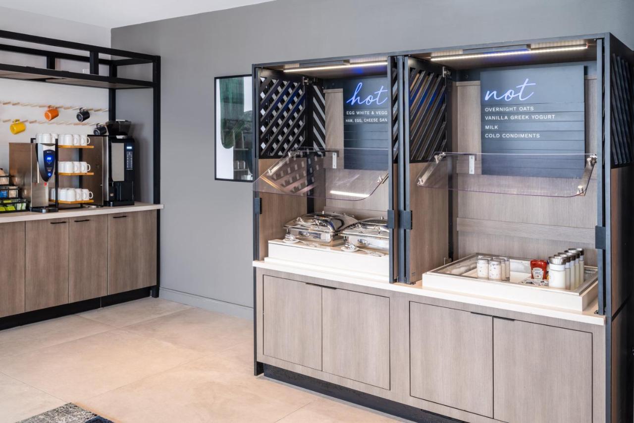 Hotel Atwell Brickell By Ihg 4*