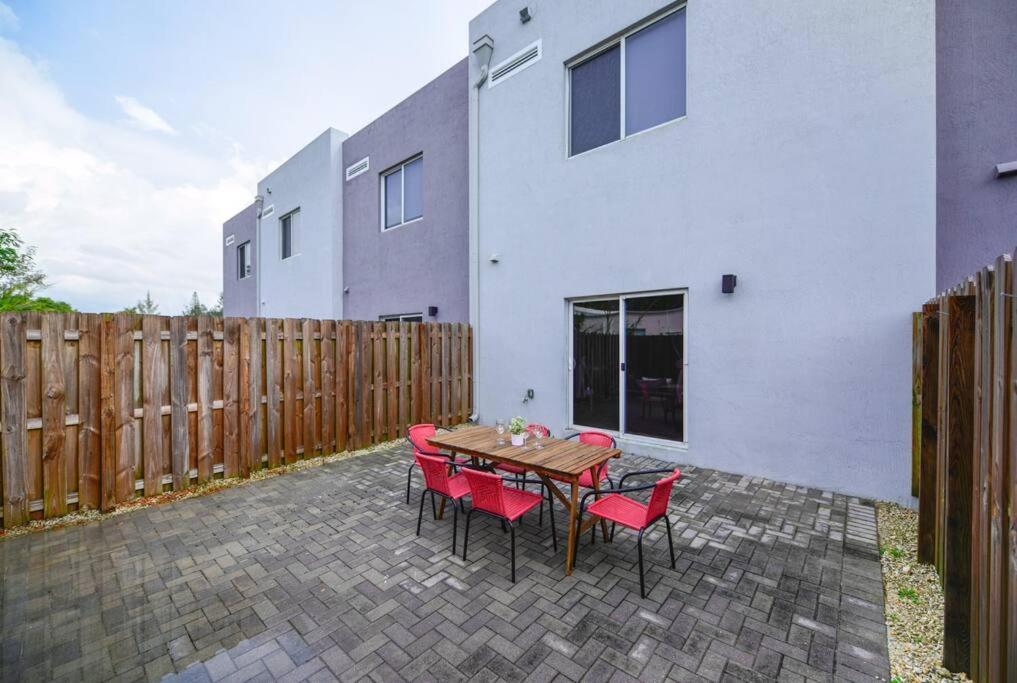 Amazing Townhouse 15 Minutes From The Casa de férias *