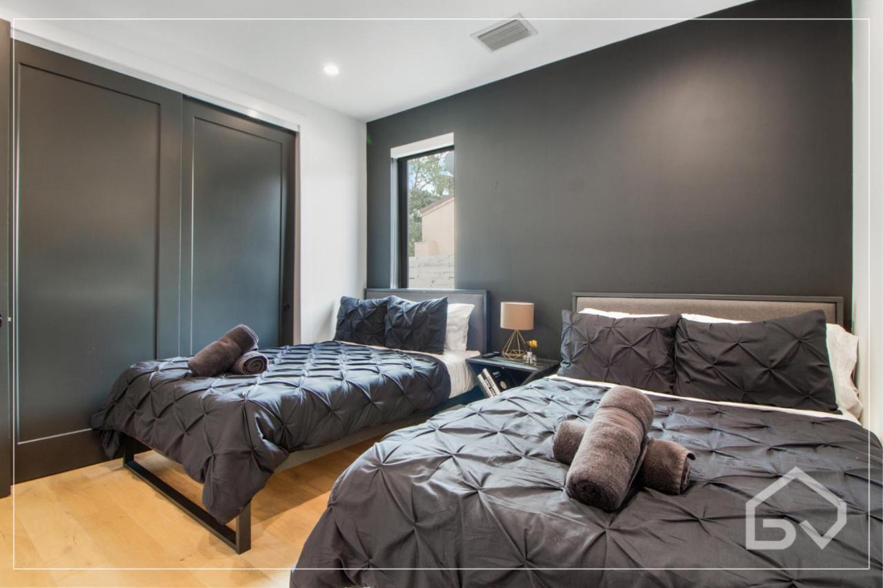 Noir Design District 4br & 2ba Sleeps 14 With Grill, Pool Table, Pool & Villa Miami