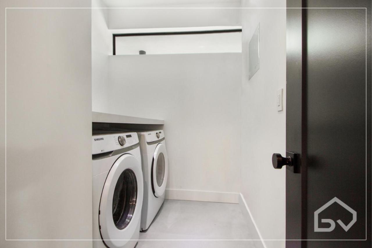 Noir Design District 4br & 2ba Sleeps 14 With Grill, Pool Table, Pool & *