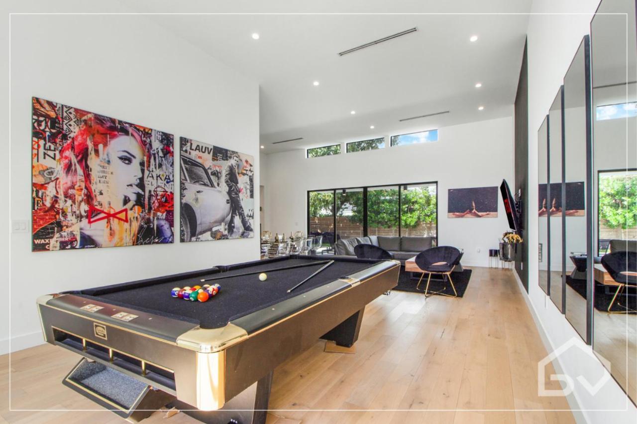 Villa Noir Design District 4br & 2ba Sleeps 14 With Grill, Pool Table, Pool & *