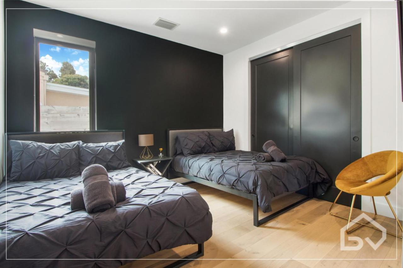 Noir Design District 4br & 2ba Sleeps 14 With Grill, Pool Table, Pool & Miami