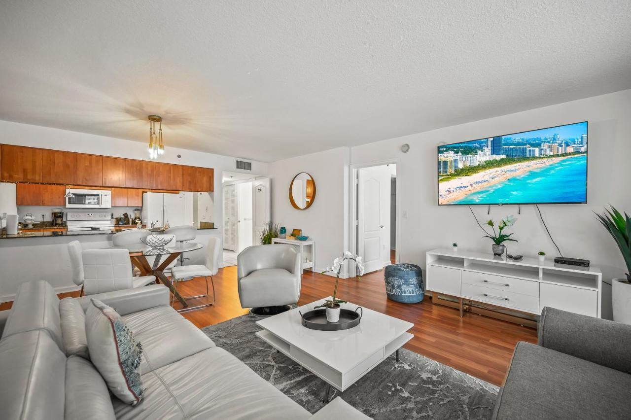 Luxurious 1br High Rise Brickell-free Parking *