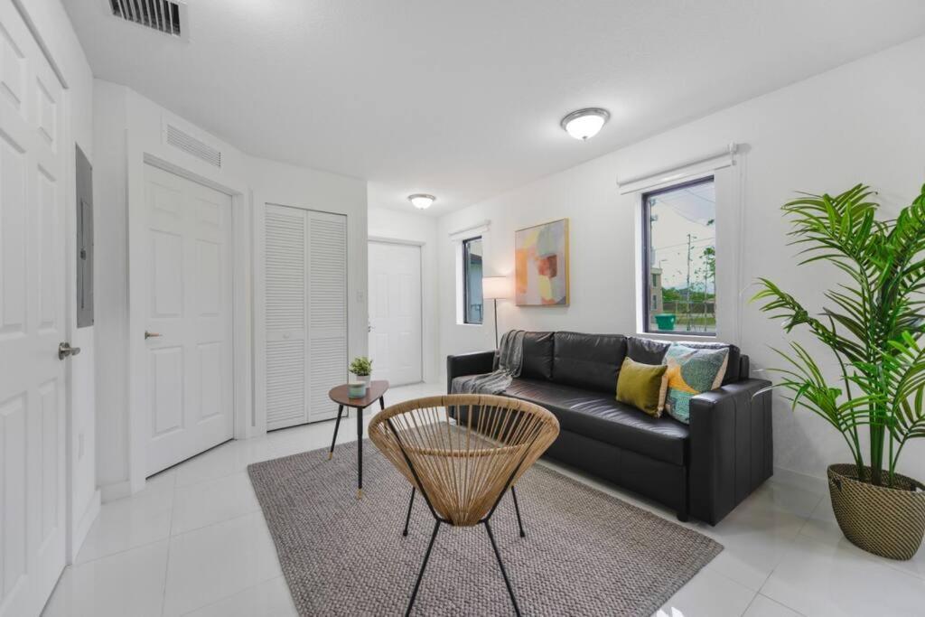 Wonderful Brand New Duplex 3 Bedroom 2,5 Bathrooms With Parking