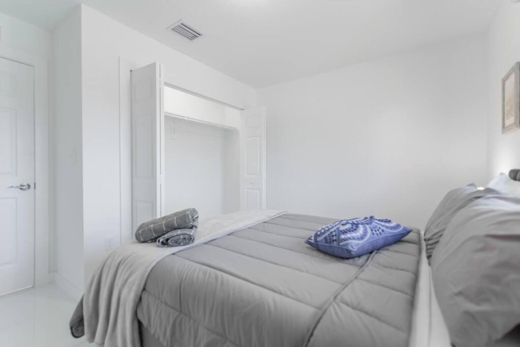 Fantastic Brand New Duplex 3 Bedroom 2 Bathrooms Miami