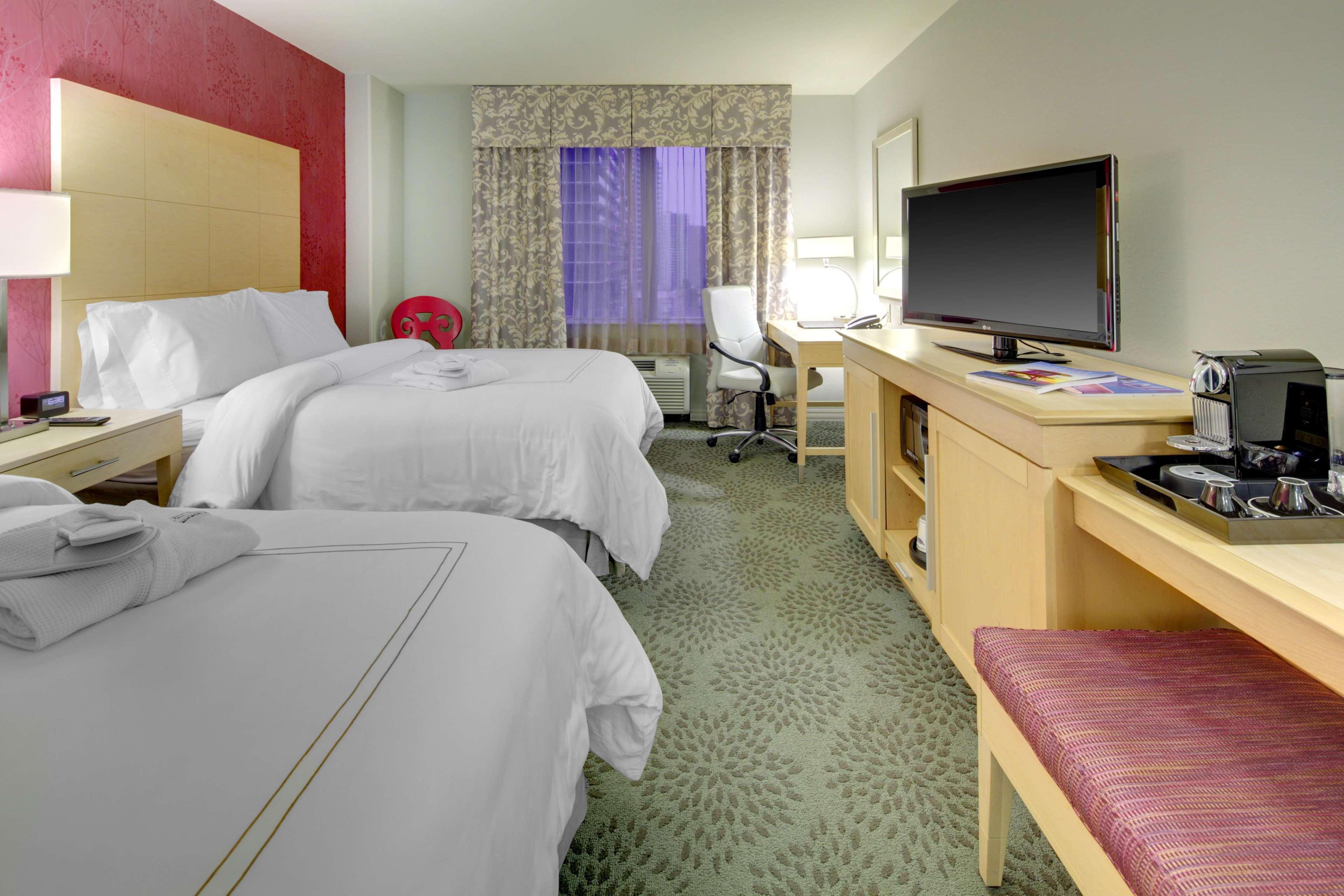 Hotel Hampton & By Hilton Downtown/brickell Miami