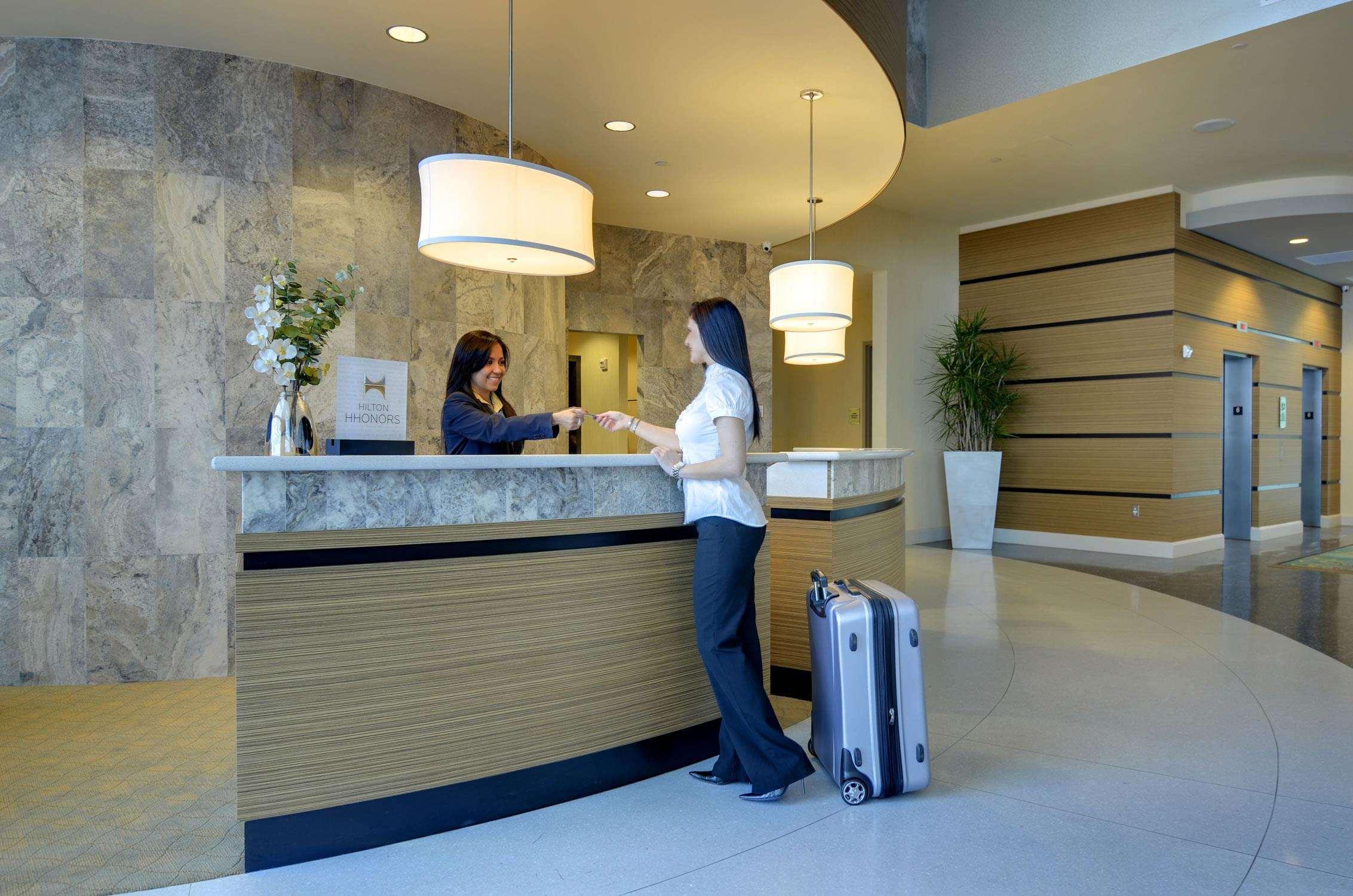 Hotel Hampton & By Hilton Downtown/brickell 3*