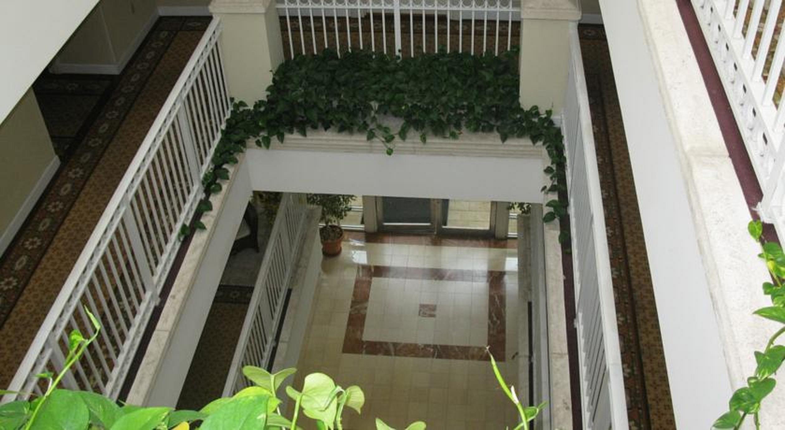 Rodeway South - Coral Gables Inn Miami