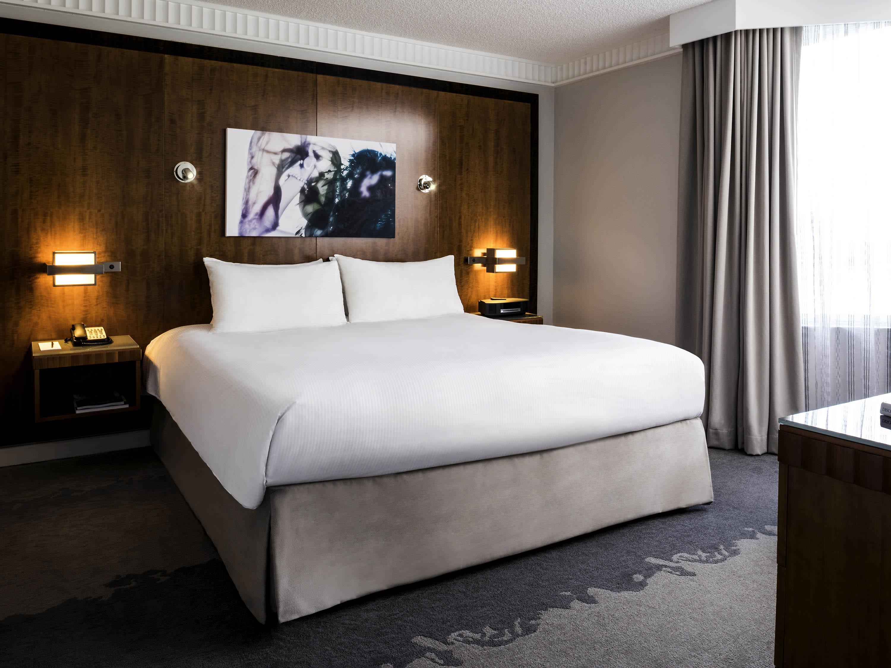 Hotel Pullman Airport 4*