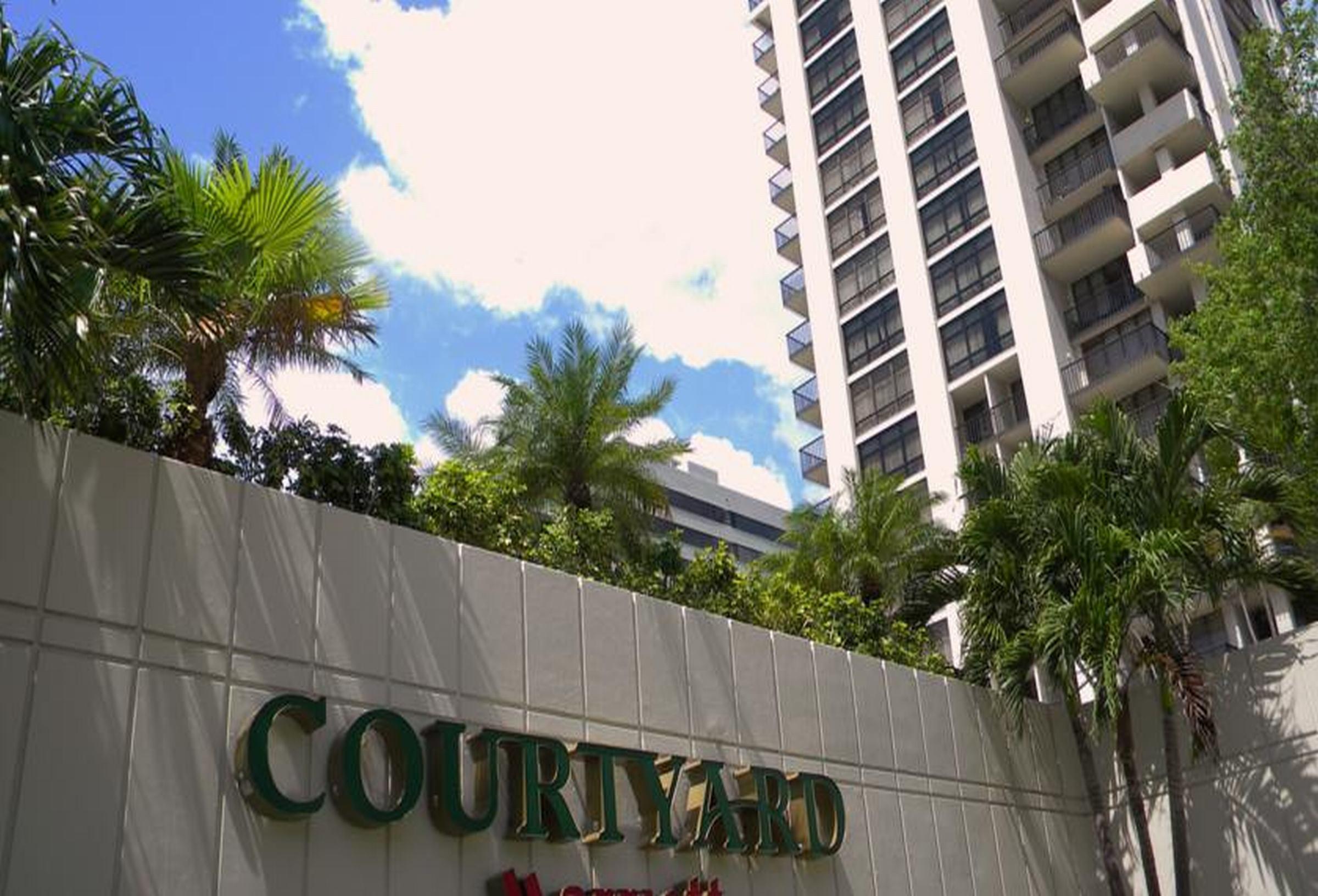 Courtyard Coconut Grove 3* Miami