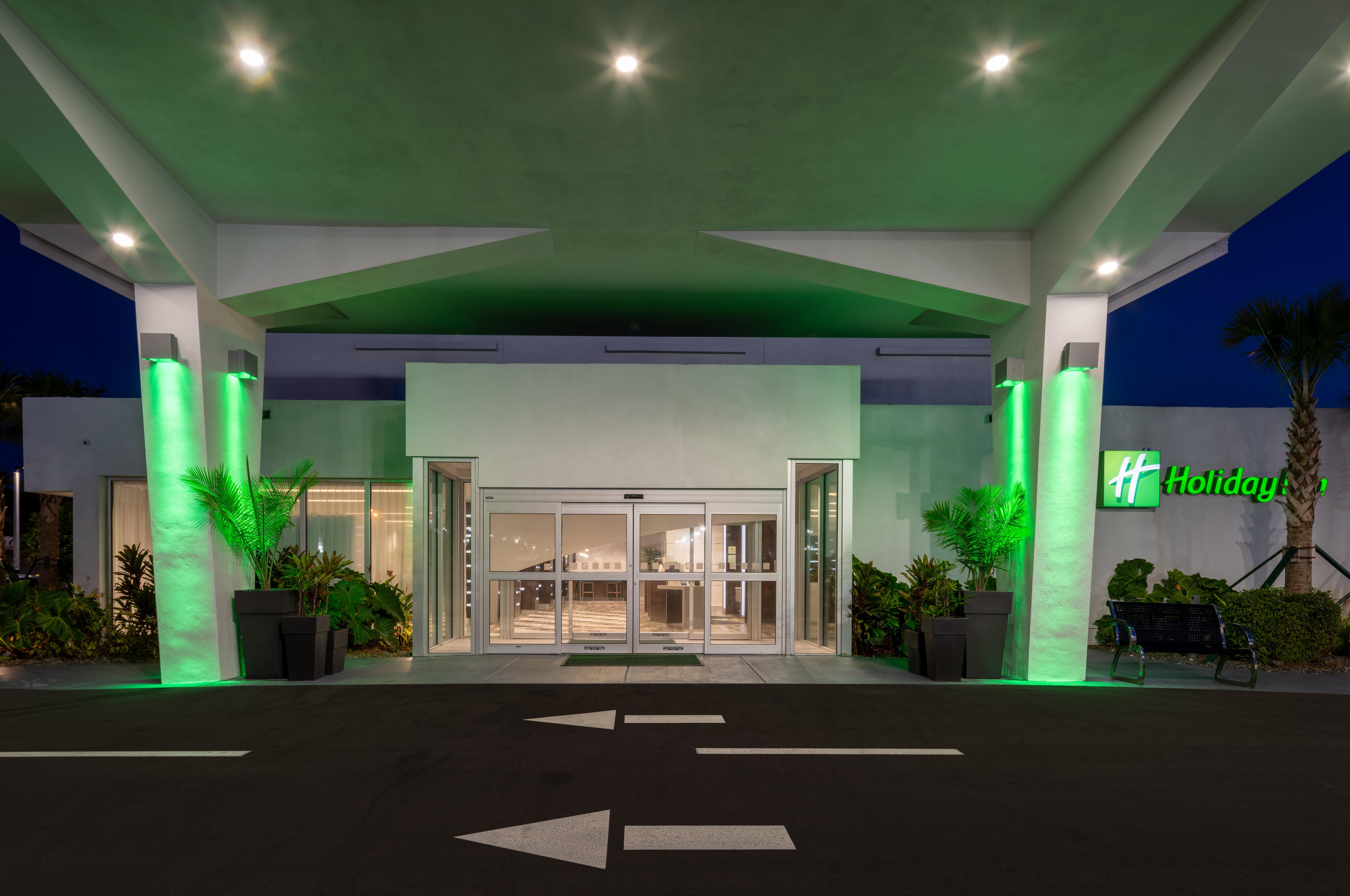 Hampton & Airport South/blue Lagoon 3*