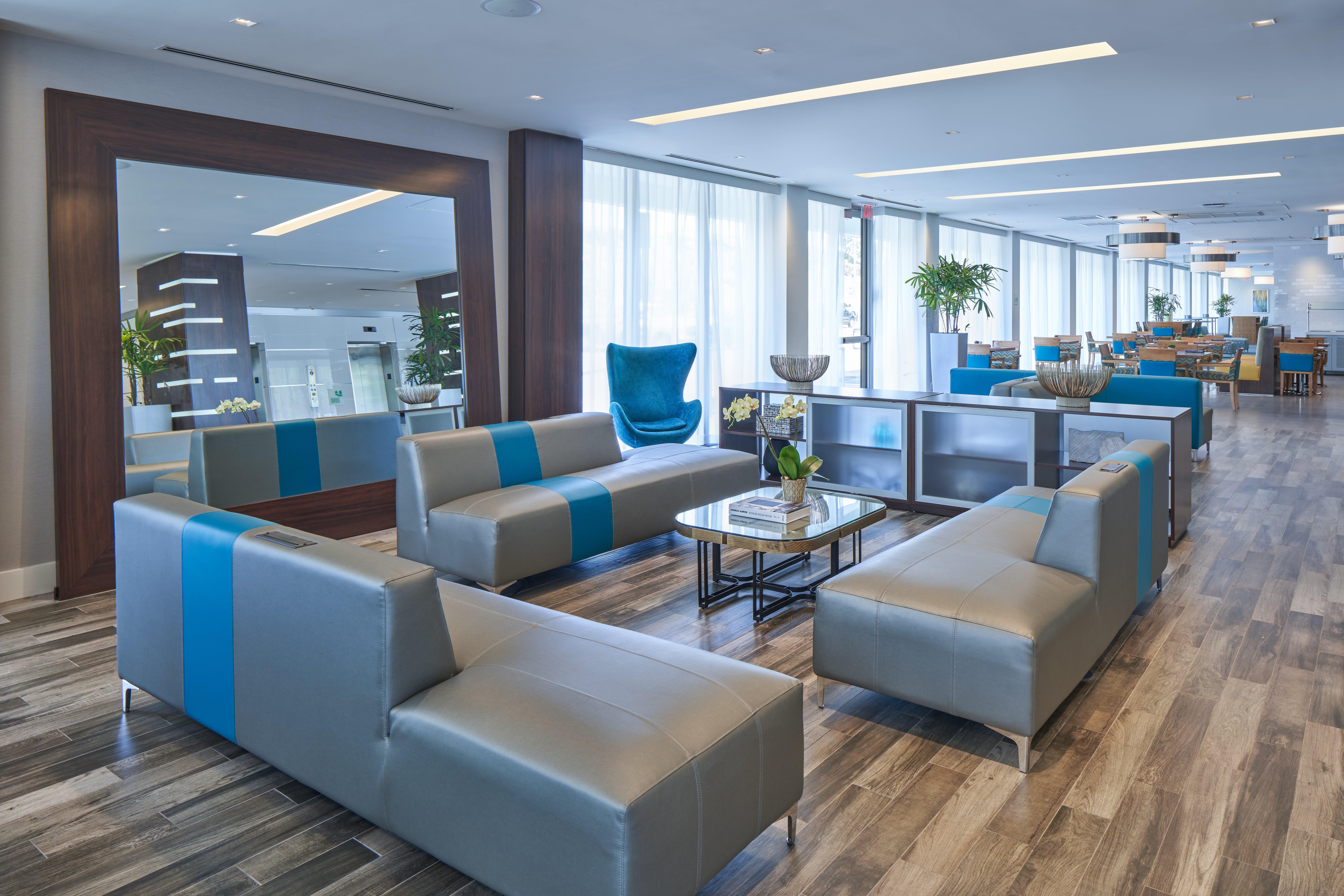 Hampton & Airport South/blue Lagoon Hotel Miami