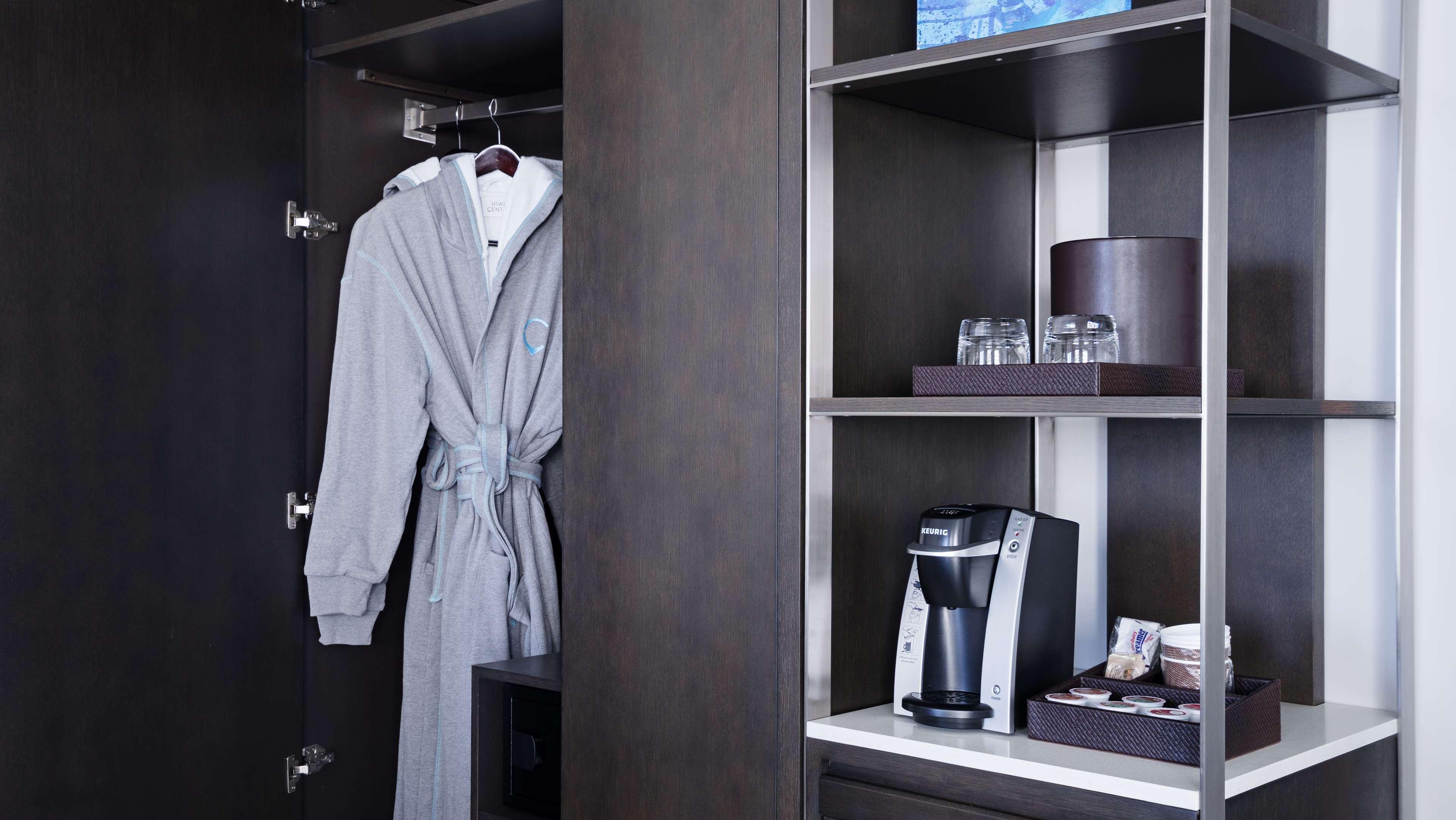 Hyatt Centric Brickell 4*