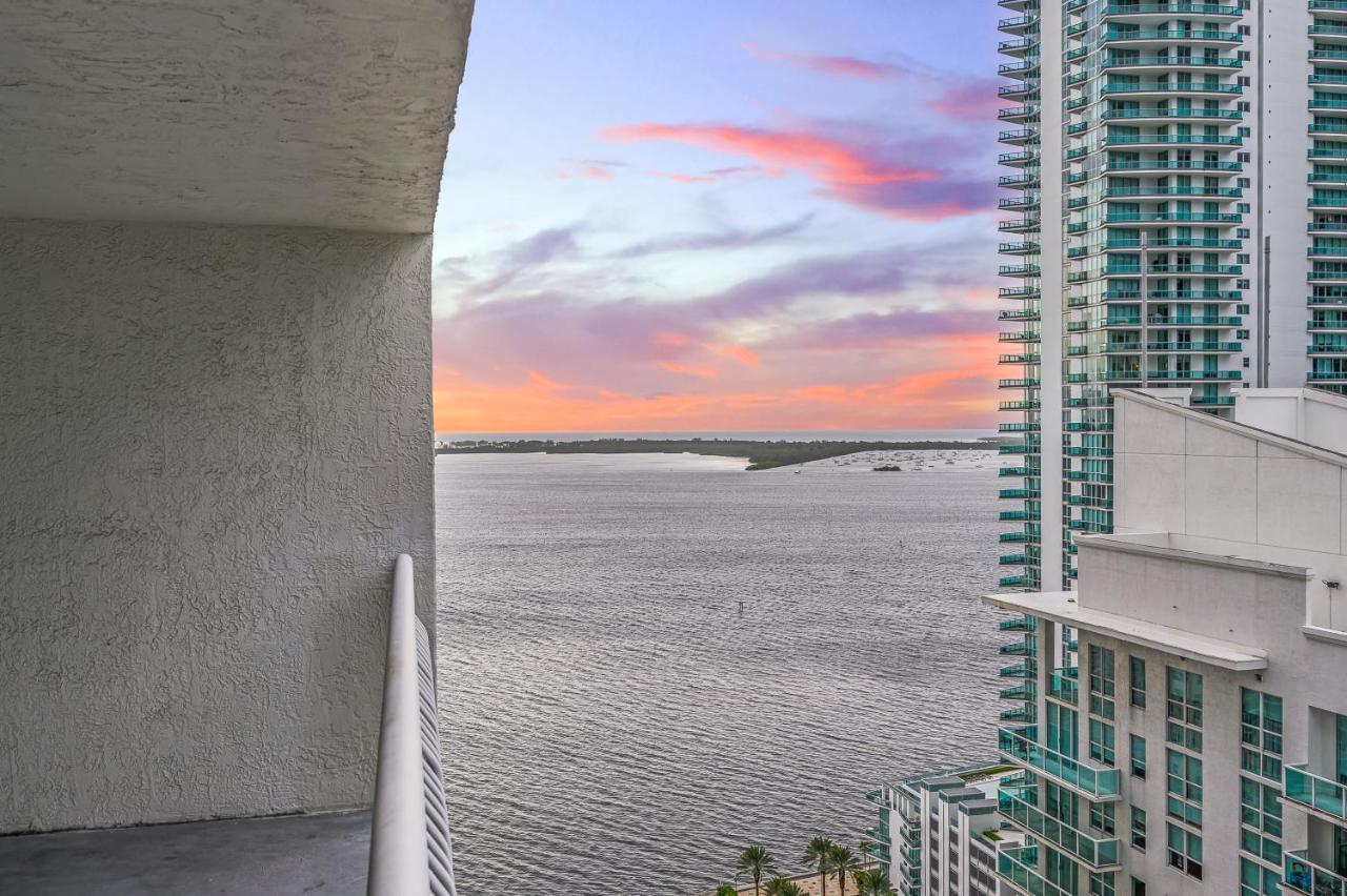 Luxurious 1br High Rise Brickell-free Parking