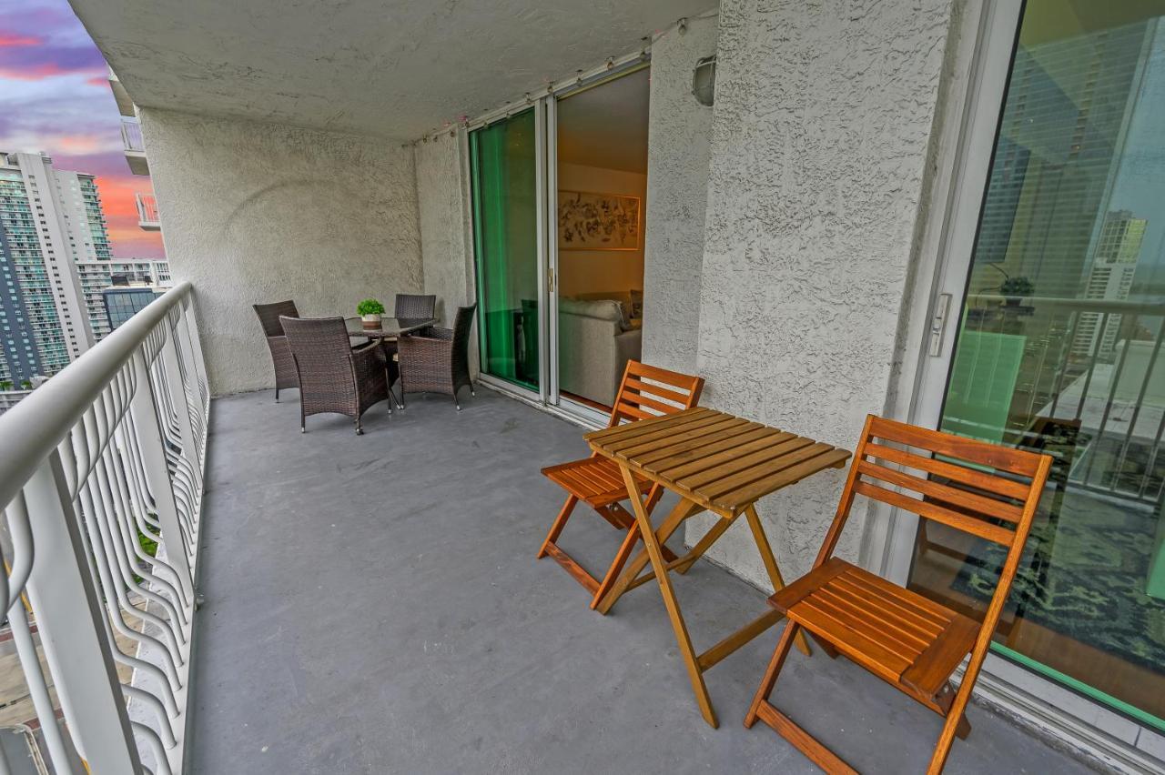 Luxurious 1br High Rise Brickell-free Parking * Miami
