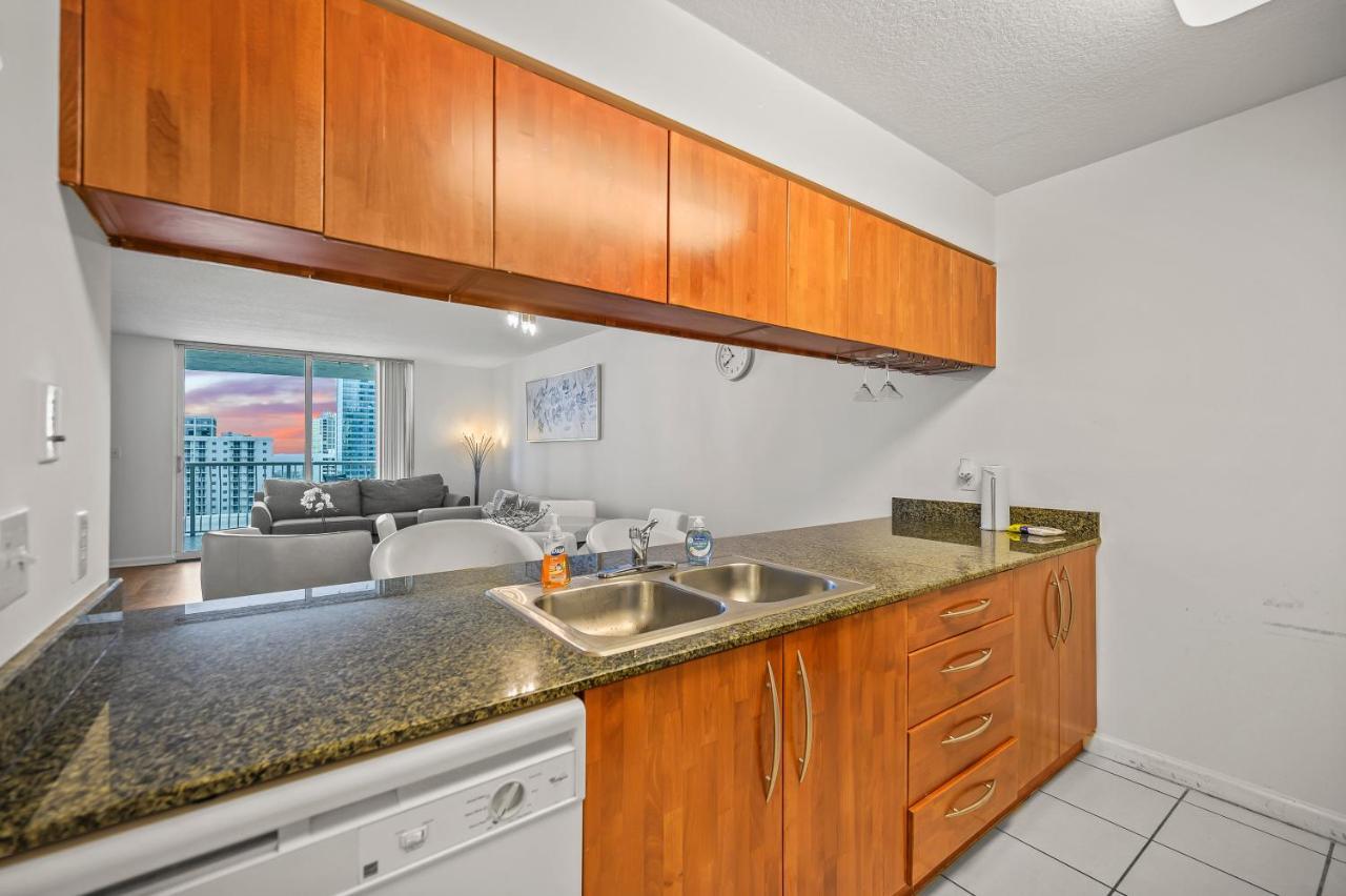 Aparthotel Luxurious 1br High Rise Brickell-free Parking