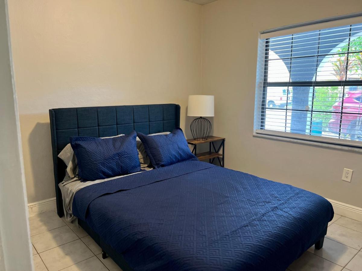 Coral Gable 3br House Parking & Holiday home