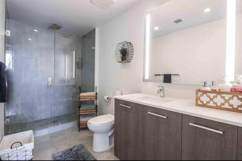 Gorgeous 2br/2bth In The Heart Of