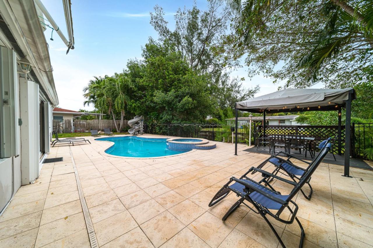 Villa Pool House On The Water 2 Miami