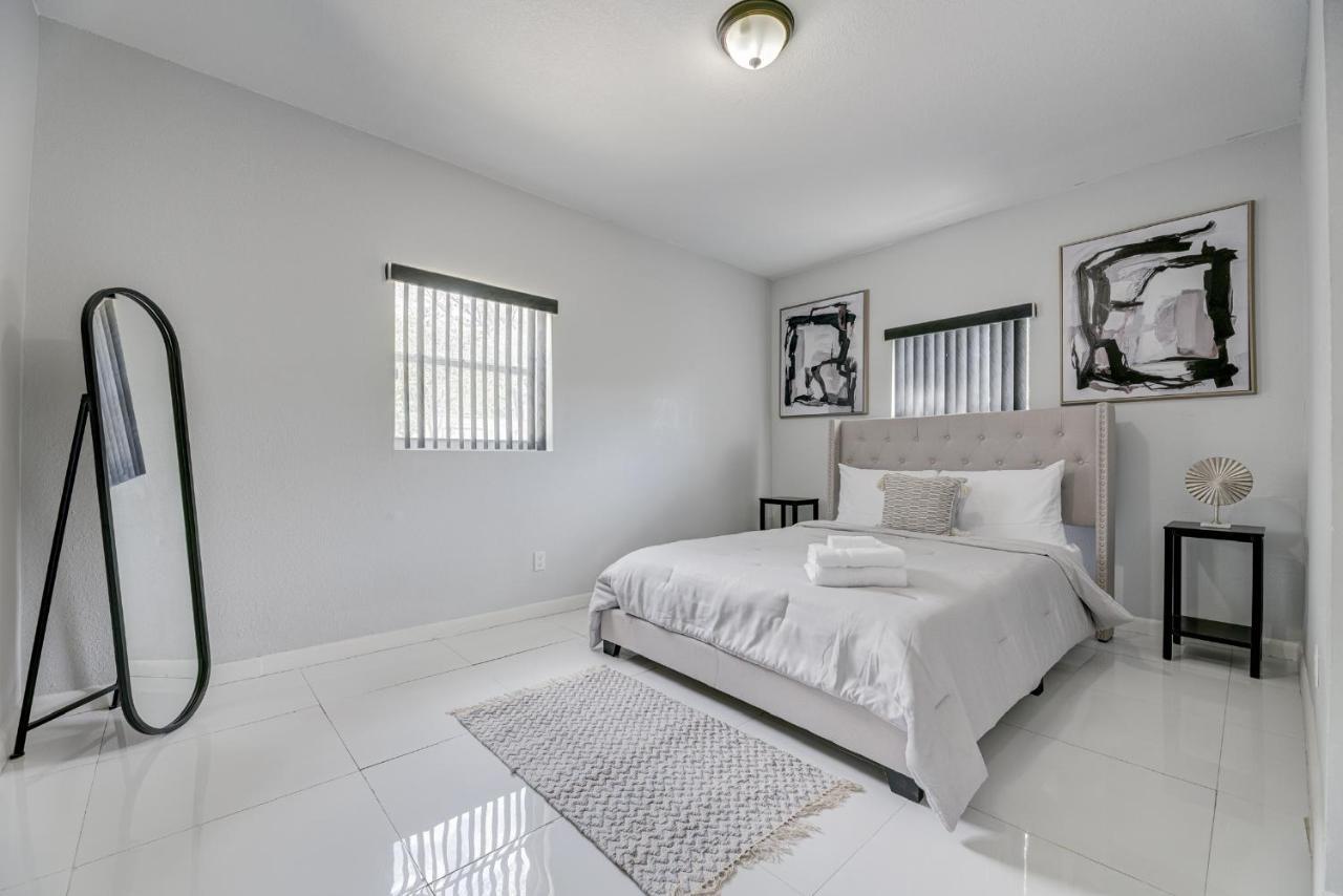 Deco Drive • Near Hard Rock Stadium • South • Wynwood Apartment Miami