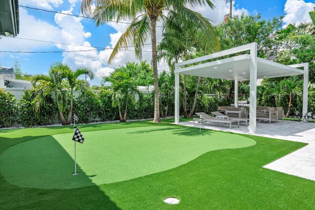 Villalee-jungle Palm Island White Marble Pool Area Holiday home *