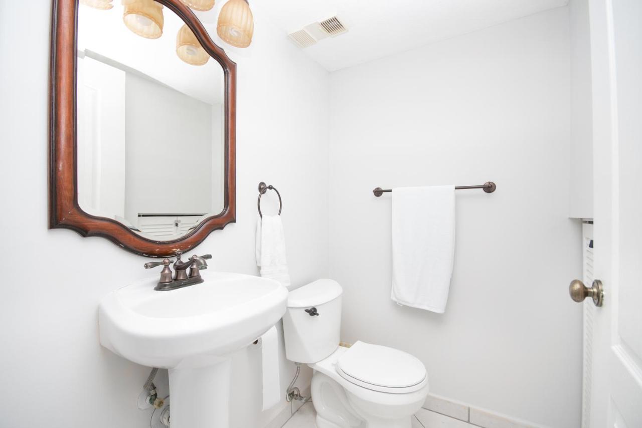 Apartment Beautiful 2/2.5 W/free Parking Fast Wifi Miami