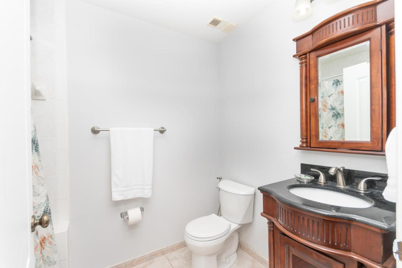 Apartment Beautiful 2/2.5 W/free Parking Fast Wifi Miami