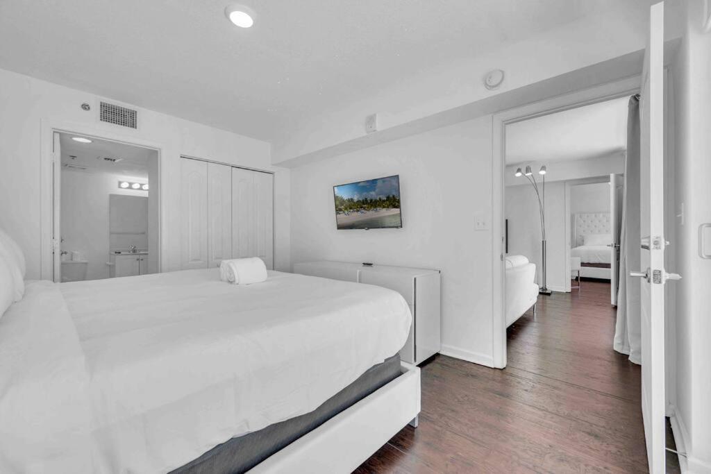 Elegant 2 Bdr 2 Bath• Brickell • Ocean View Apartamento *