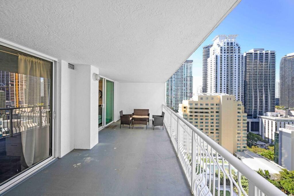 Apartment Unique 1 Bed 1 Bath • Brickell • Bay & Views