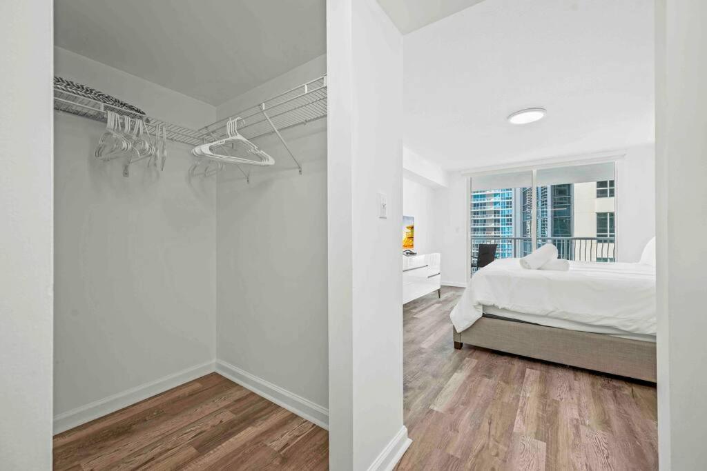 Exceptional • Brickell • Bay & Views