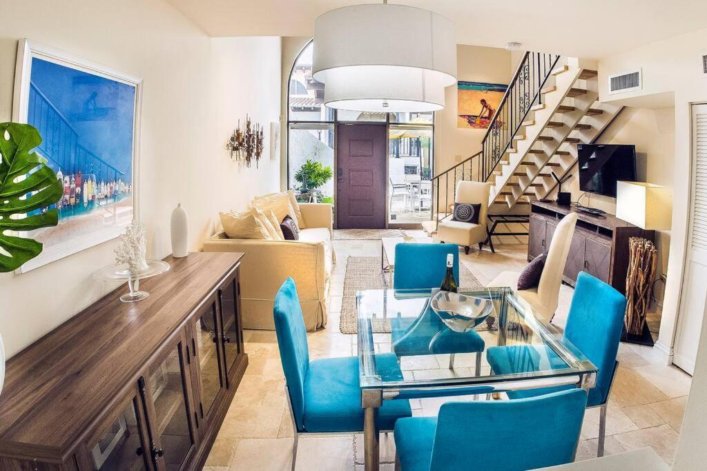 At St. Place “h”, Luxury, Pet Friendly