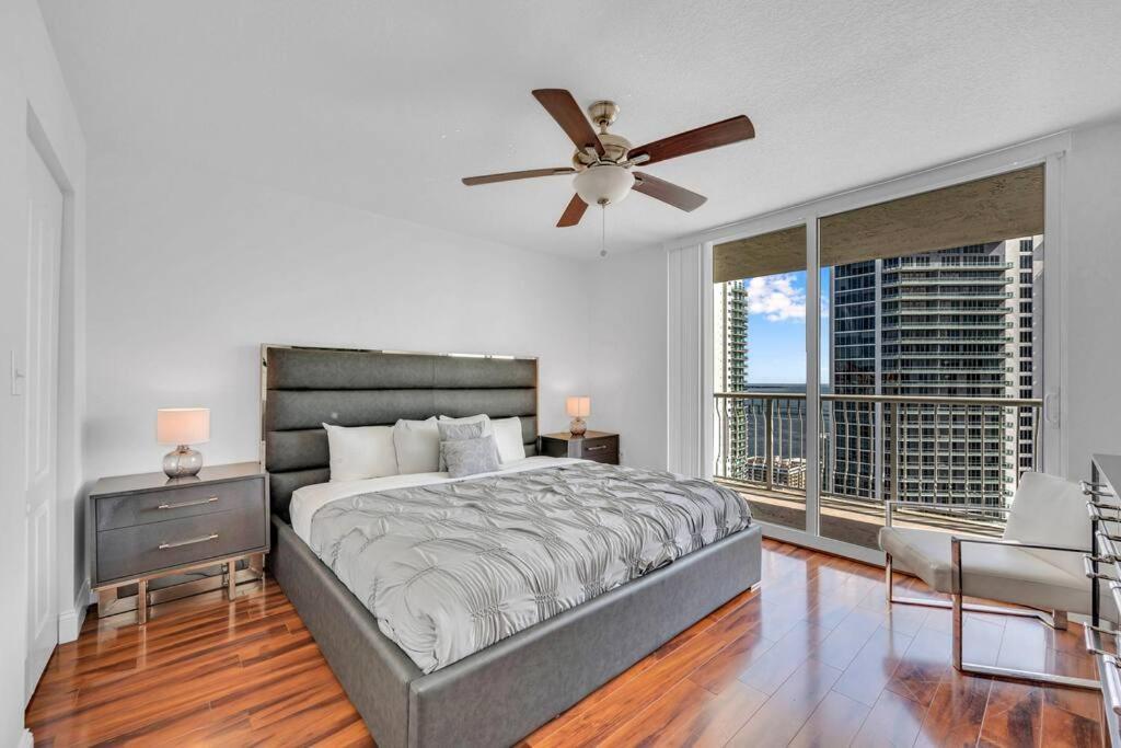 40th Floor Ocean View - Location * Miami