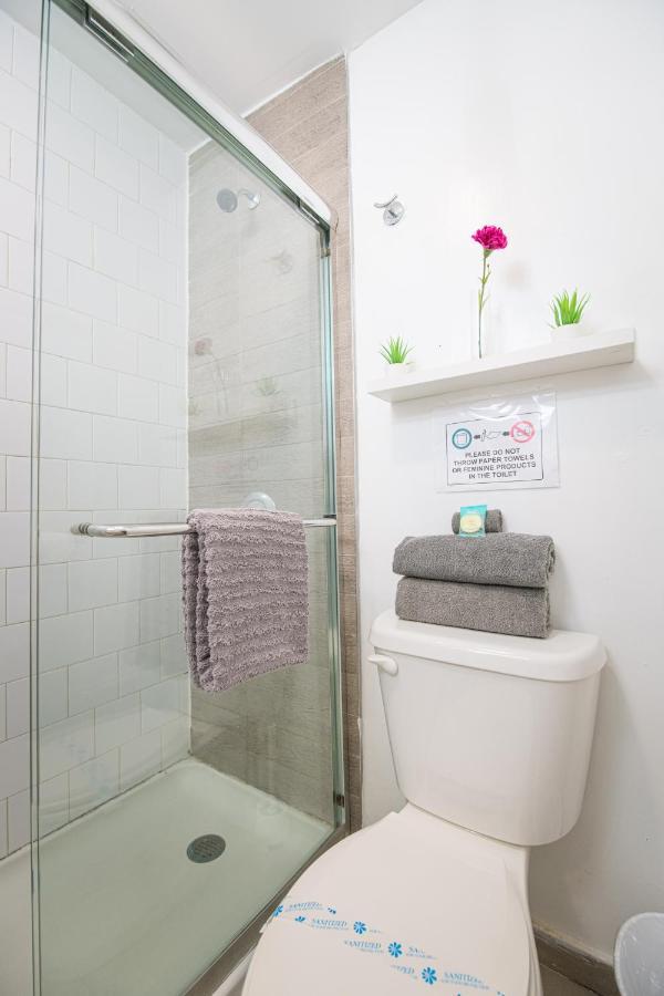 In The Heart Of - Port Of / Airport Apartment *