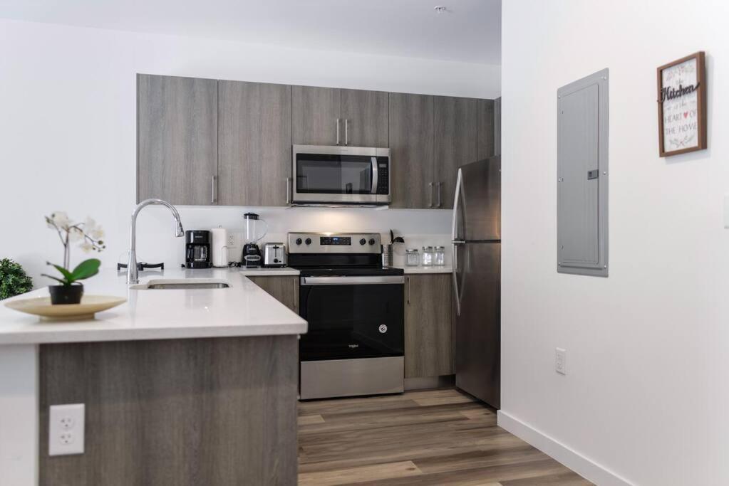 Awesome Townhouse 15 Minutes From The Apartment Miami