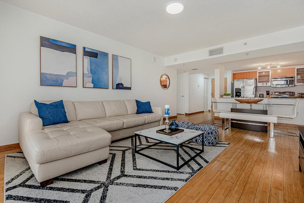 Apartment Lovely With & Ocean Views. Sleep Up To 6 People! Miami